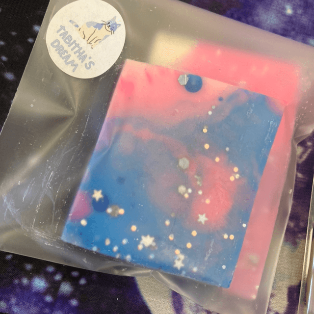 Birthday cake brittle wax melts