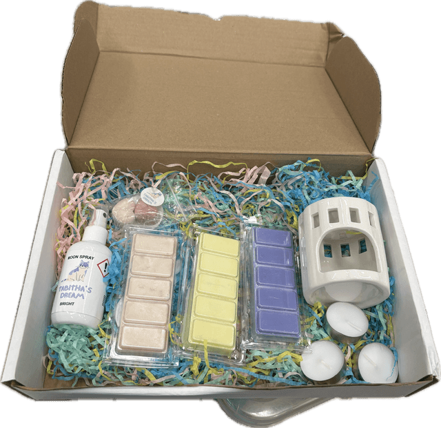 Wax Melt Gift Set with Burner, Tealights &amp; Sol de Janeiro Inspired Room Spray – Cola Cubes, Pineapple &amp; Berry Splash